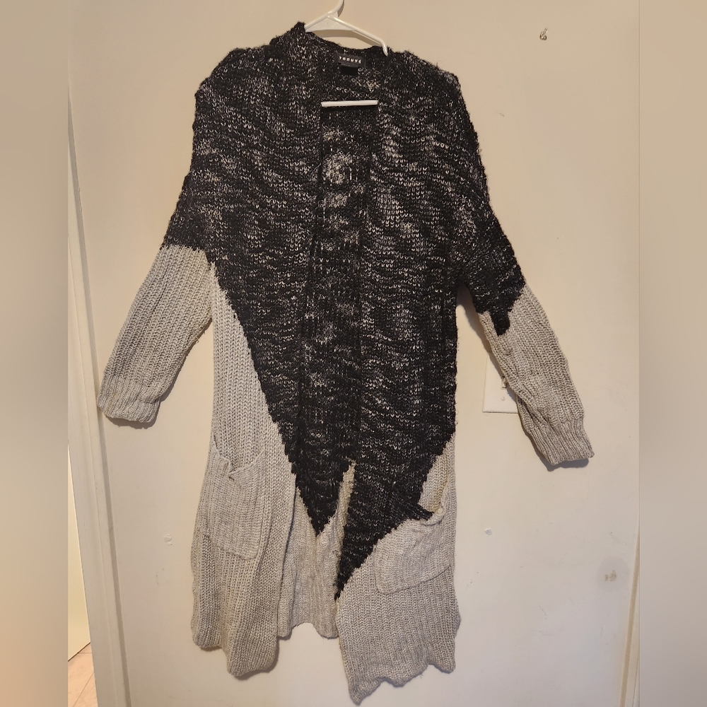 Cardigam sweater